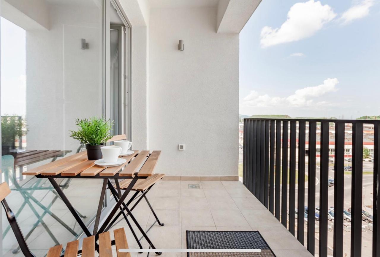 Apartament Modern Studio Coresi Braszów Zewnętrze zdjęcie